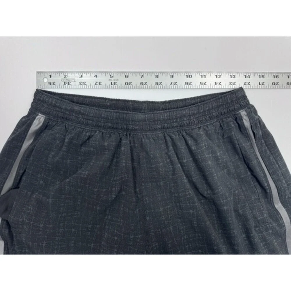 Lululemon Athletic Shorts Men Large Gray Black Lined Running Training Athleisure